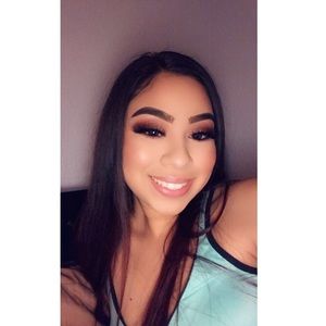 Meet your Posher, Alexandra